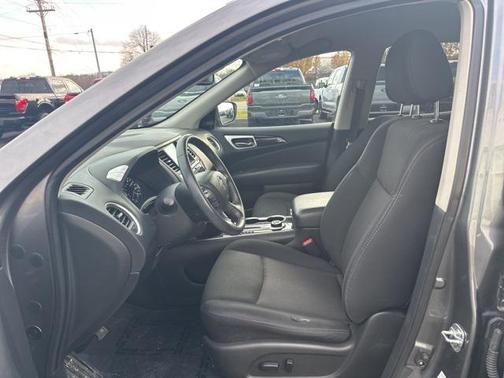 2020 Nissan Pathfinder SV 4WD