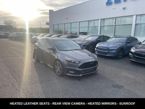 Magnetic Metallic 2018 Ford Focus ST
