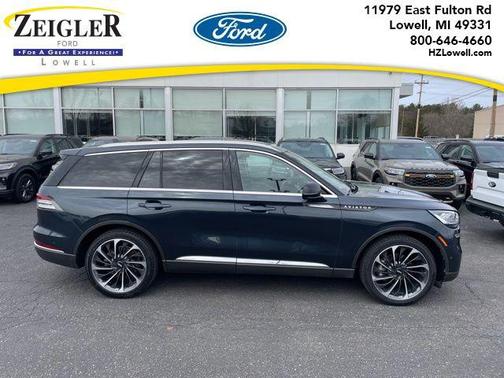 Flight Blue Metallic Clearcoat 2022 Lincoln Aviator Reserve AWD