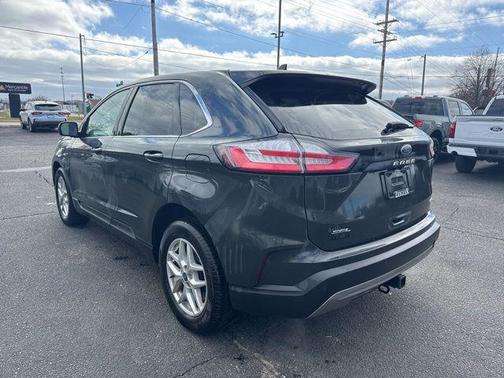 Forged Green Metallic 2022 Ford Edge SEL