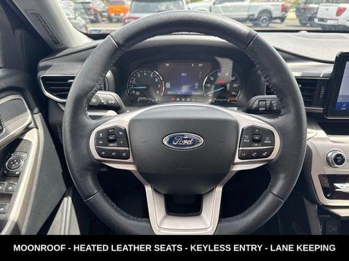 Carbonized Gray Metallic 2024 Ford Explorer XLT