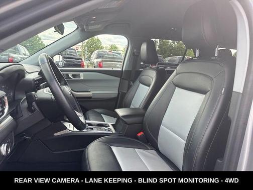 Iconic Silver Metallic 2022 Ford Explorer XLT