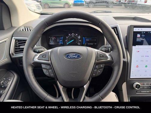 Forged Green Metallic 2024 Ford Edge SEL