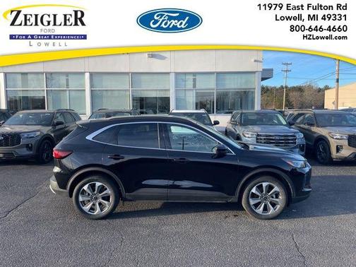 2025 Ford Escape Platinum