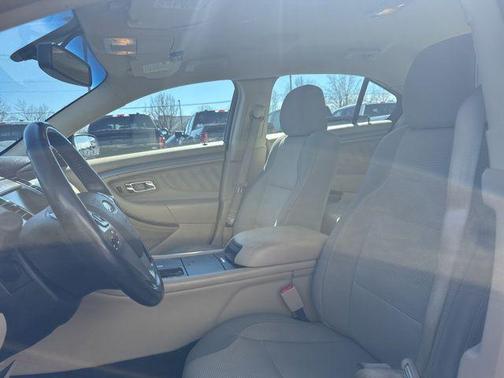 Ingot Silver Metallic 2013 Ford Taurus SEL