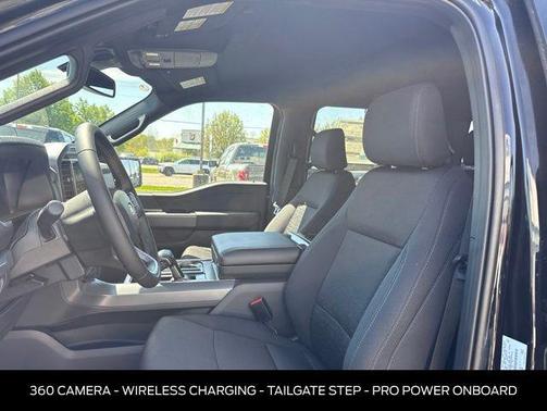 Agate Black Metallic 2026 Ford F-150 XLT