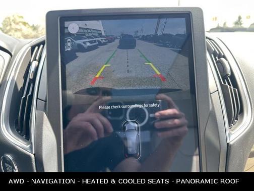 2022 Ford Edge Titanium