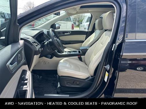 2022 Ford Edge Titanium