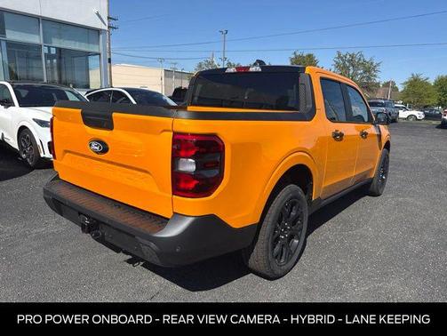 Orange Fury Metallic Tri-Coat 2026 Ford Maverick XLT