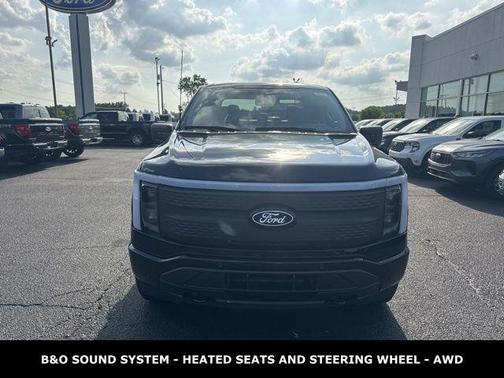 2025 Ford F-150 Lightning Flash