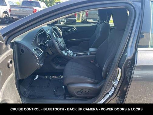 Granite Crystal Metallic Clearcoat 2015 Chrysler 200 Limited