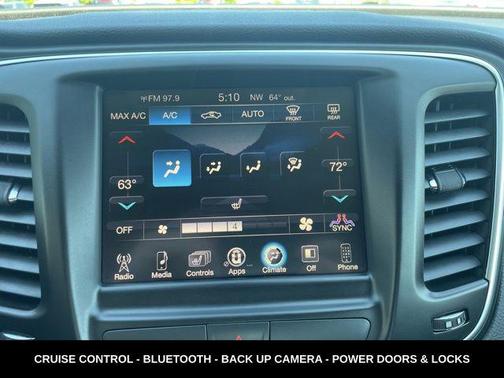 Granite Crystal Metallic Clearcoat 2015 Chrysler 200 Limited