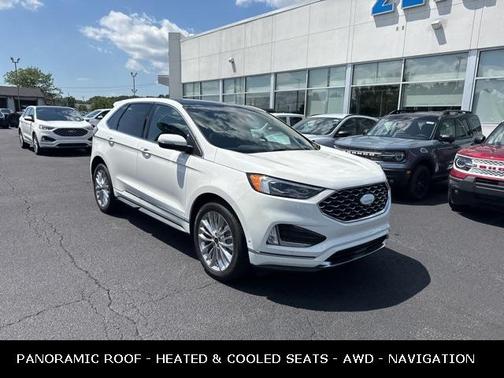 2022 Ford Edge Titanium