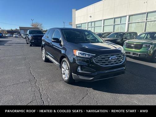 2022 Ford Edge Titanium