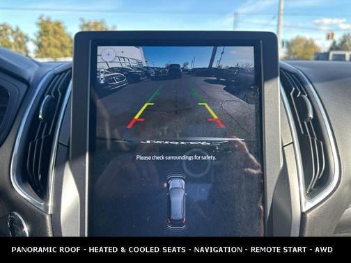 2022 Ford Edge Titanium