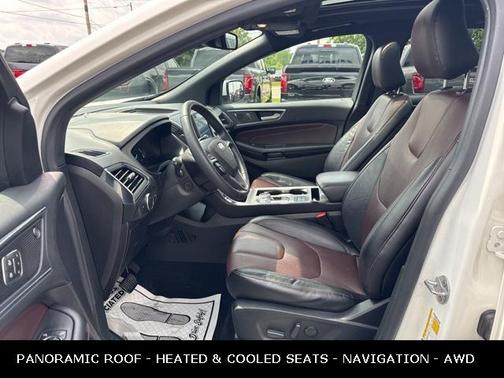 2022 Ford Edge Titanium