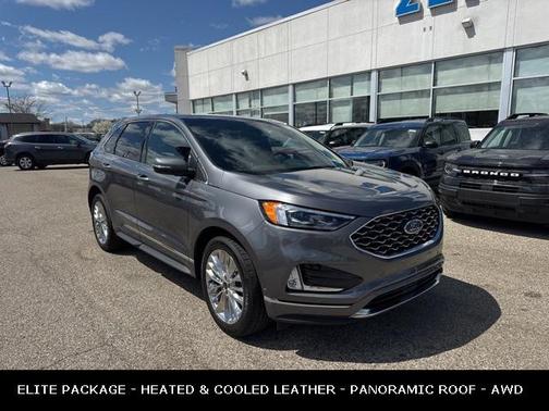 2022 Ford Edge Titanium