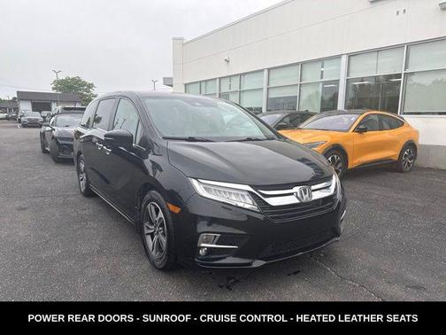 Crystal Black Pearl 2018 Honda Odyssey Touring