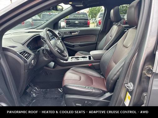 2022 Ford Edge Titanium