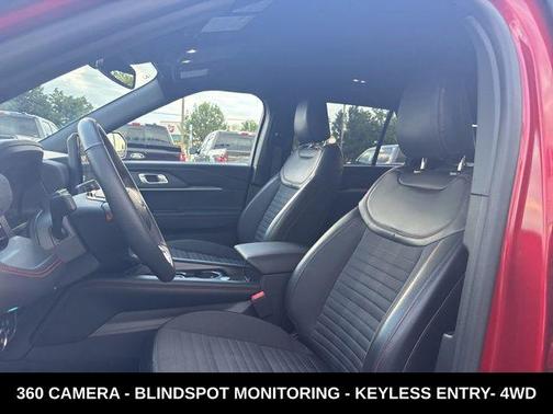 Rapid Red Metallic Tinted Clearcoat 2025 Ford Explorer ST-Line