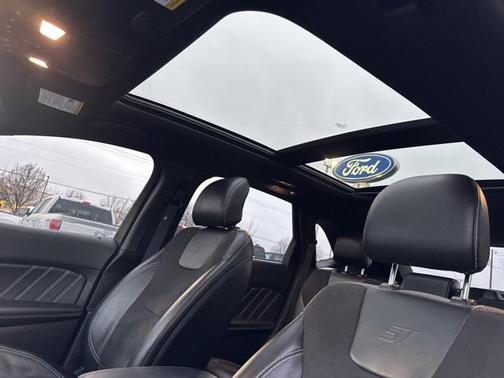 2019 Ford Edge ST