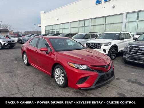 2020 Toyota Camry SE