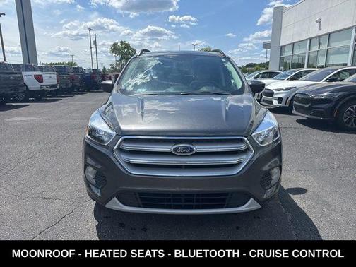 Magnetic Metallic 2018 Ford Escape SE