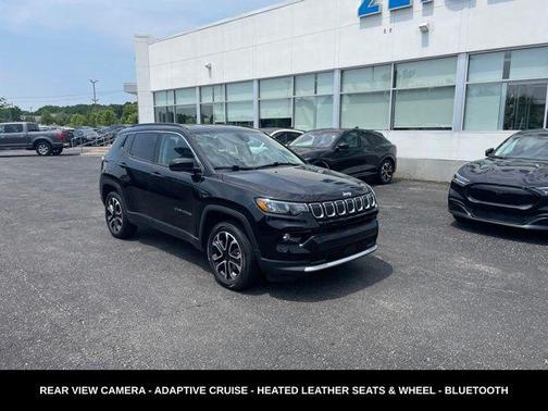 Diamond Black Crystal Pearlcoat 2022 Jeep Compass Limited