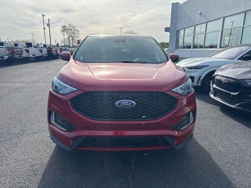 Rapid Red Metallic Tinted Clearcoat 2023 Ford Edge ST Line