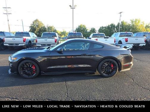 2022 Ford Shelby GT500 Base