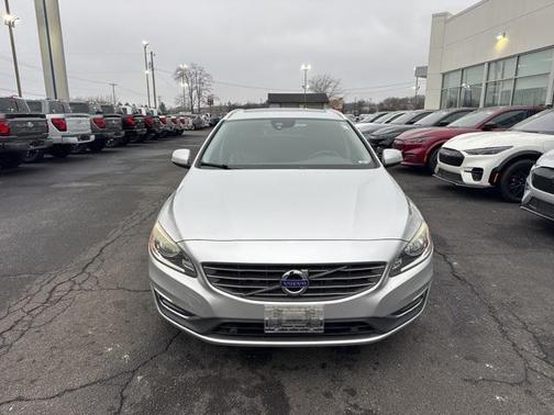 2016 Volvo V60 T5 Drive-E Premier