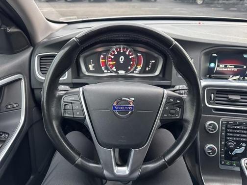 2016 Volvo V60 T5 Drive-E Premier