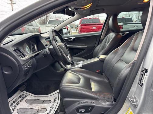 2016 Volvo V60 T5 Drive-E Premier