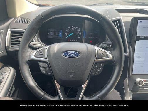 Burgundy Velvet Metallic Tinted Clearcoat 2023 Ford Edge SEL