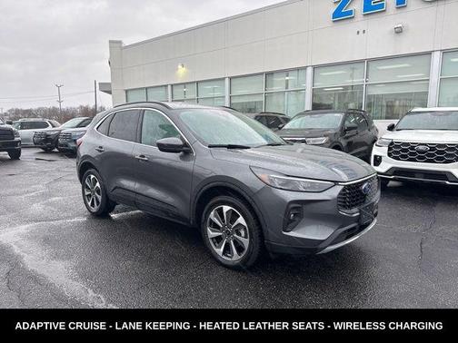 2025 Ford Escape Platinum