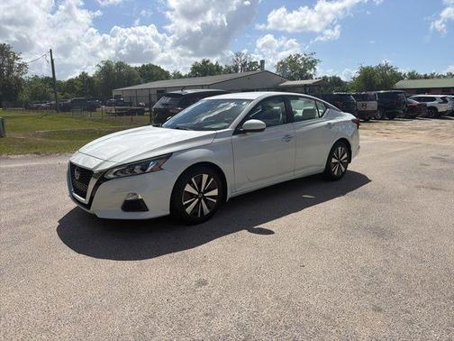 2022 Nissan Altima 2.5 SV