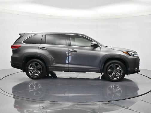 Predawn Gray Mica 2018 Toyota Highlander Limited Platinum