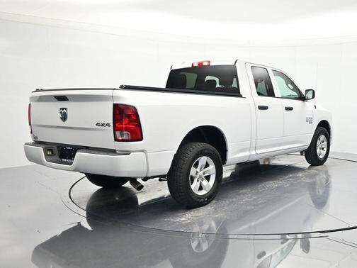 Bright White Clearcoat 2019 RAM 1500 Express