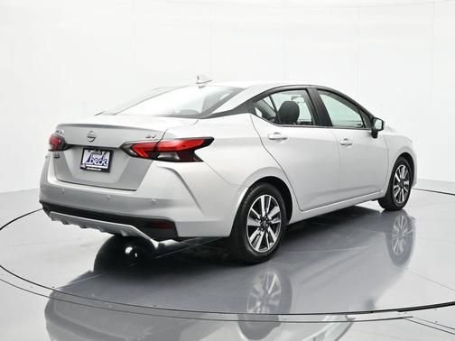 2023 Nissan Versa 1.6 SV