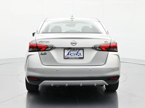 2023 Nissan Versa 1.6 SV