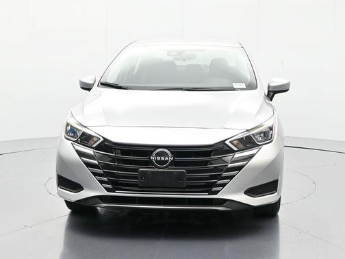 2023 Nissan Versa 1.6 SV