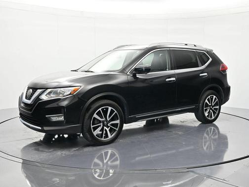 Magnetic Black Pearl 2019 Nissan Rogue SL
