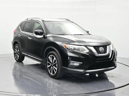 Magnetic Black Pearl 2019 Nissan Rogue SL