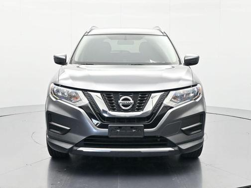 Gun Metallic 2017 Nissan Rogue SV