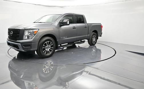 2024 Nissan Titan SV