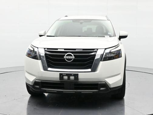 2025 Nissan Pathfinder SV FWD