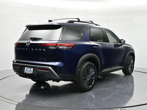 Deep Ocean Blue Pearl 2026 Nissan Pathfinder SL