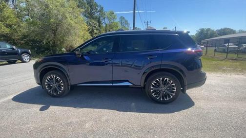 2025 Nissan Rogue Platinum