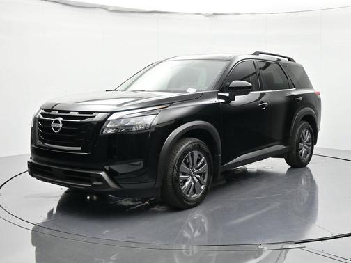 2025 Nissan Pathfinder SV FWD