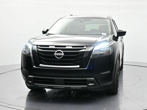 2025 Nissan Pathfinder SV FWD